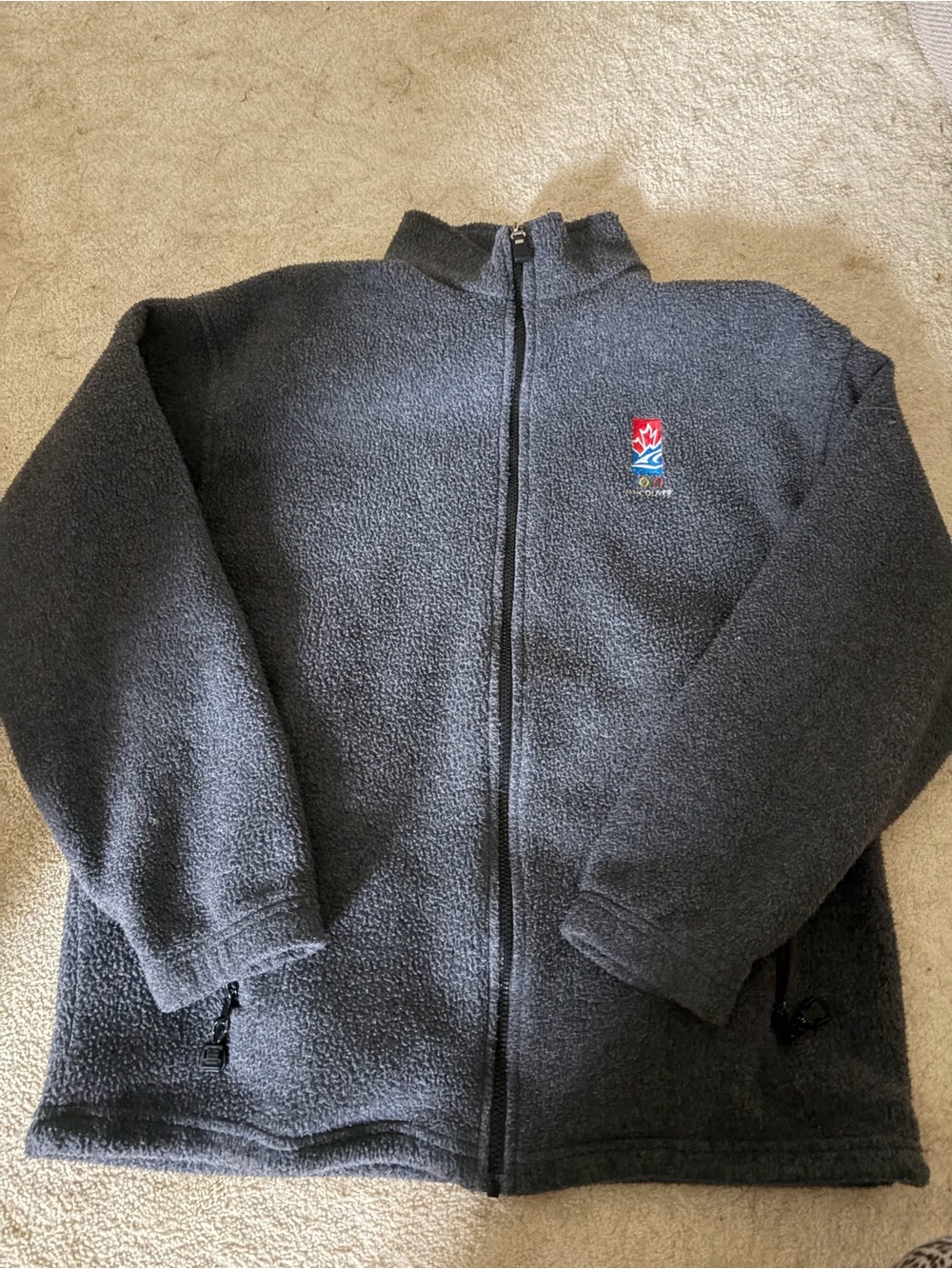 Vintage roots ‘Vancouver 2010’ Olympic fleece jacket